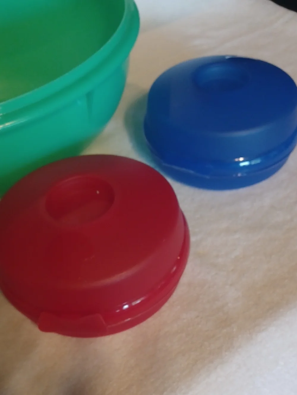 Tupperware Green Bowl with Red and Blue Snack Containers